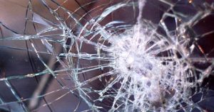 Windscreen-broken window-glass-fleet news