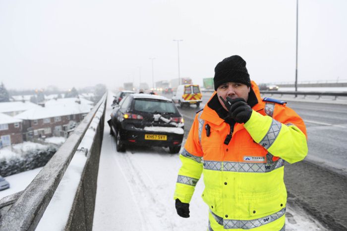 HA0454. Feb 09. Traffic officer during severe Weather in West Midlands