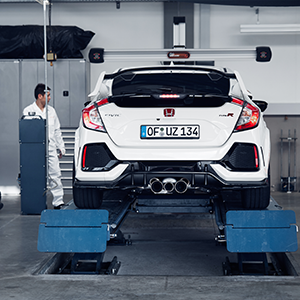 2017 Honda Civic Type R sets new front-wheel drive lap record