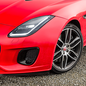 The new Jaguar F-TYPE four-cylinder- A pure sports car