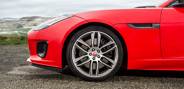 The new Jaguar F-TYPE four-cylinder- A pure sports car