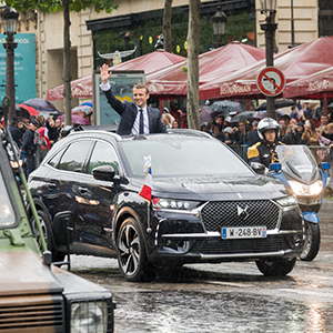DS 7 CROSSBACK, French Presidency car arrives at the Elysee