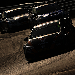 Shedden and Halfords Yuasa Racing storm into championship lead