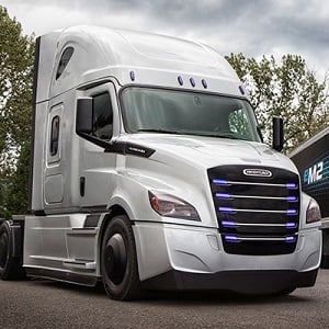 Daimler Unveils Electric Freightliner Cascadia Fleetpoint