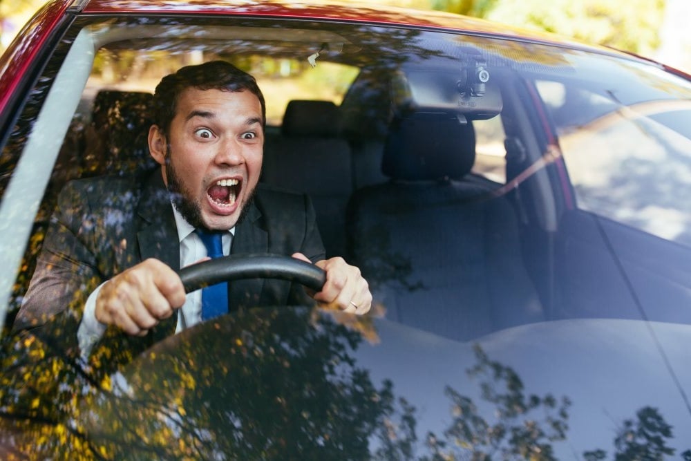 7 driving symptoms that reveal bad habits that we have to change