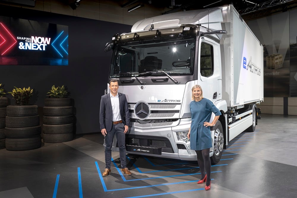 Mercedes−Benz Trucks