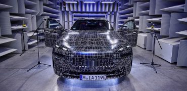BMW i7 in sound booth