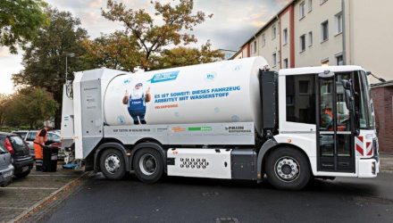 Hydrogen Fuel Cell Refuse Truck