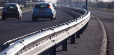 Motorwat safety barrier