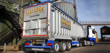 Fruehauf stepframe bathtub tipping trailer