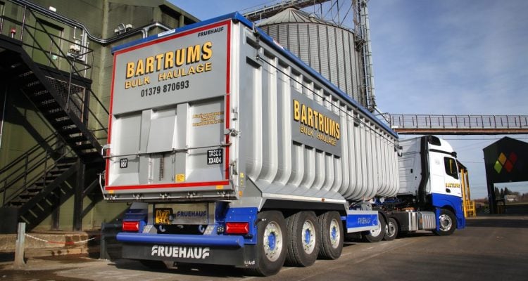 Fruehauf stepframe bathtub tipping trailer