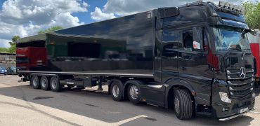 1810223 - Krone paints it black for events logistics specialist1