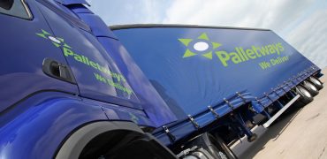 Palletways articulated lorry