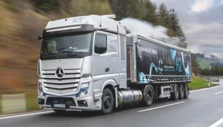 Mercedes-Benz hydrogen truck