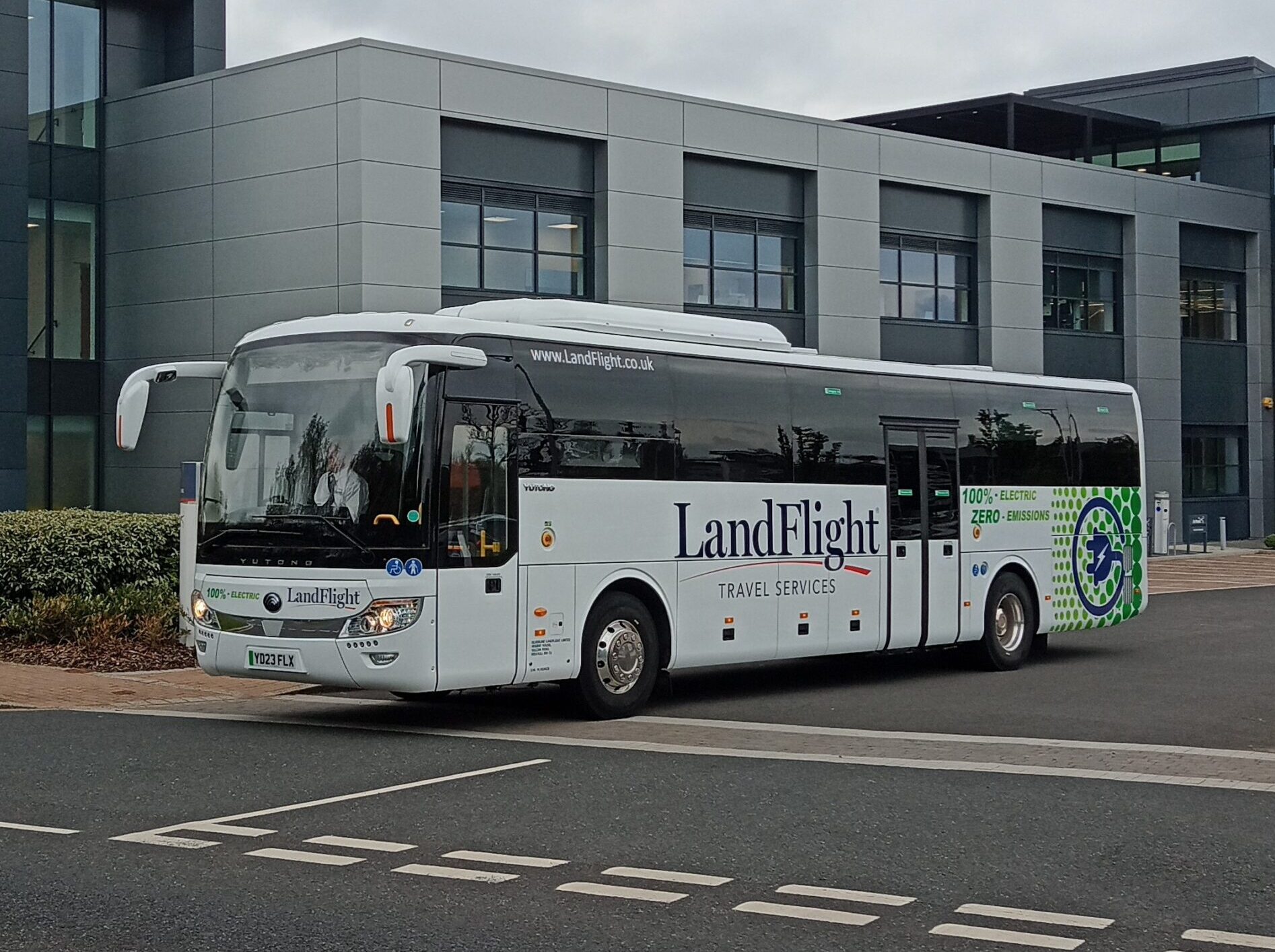 LandFlight's Yutong coach