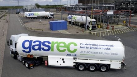 Gasrec tanker reloading with Bio-LNG fuel