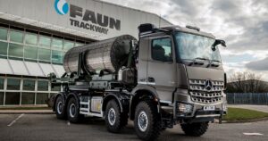 8x8 Mercedes-Benz Arocs