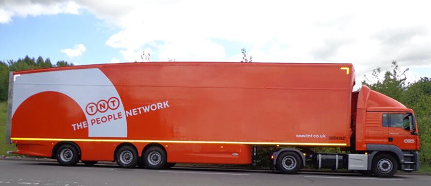 TNT Longer Semi-Trailer