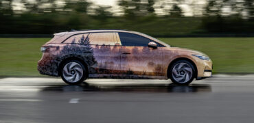 The still-camouflaged ID.7 with hatchback.