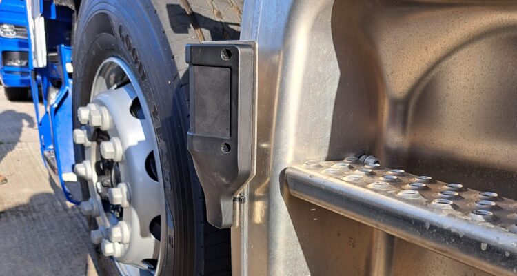 Blind Spot Information System (BSIS) collision prediction safety technology
