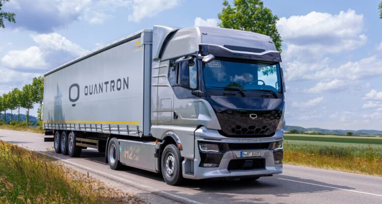 Hydrogen fuelled truck
