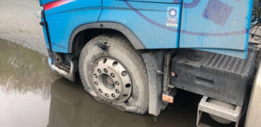 Punctured vehicle tyre