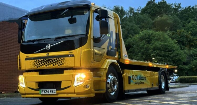 The AA's new electric Volvo FE 19T recovery truck