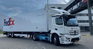 FedEx test Mercedes eActros