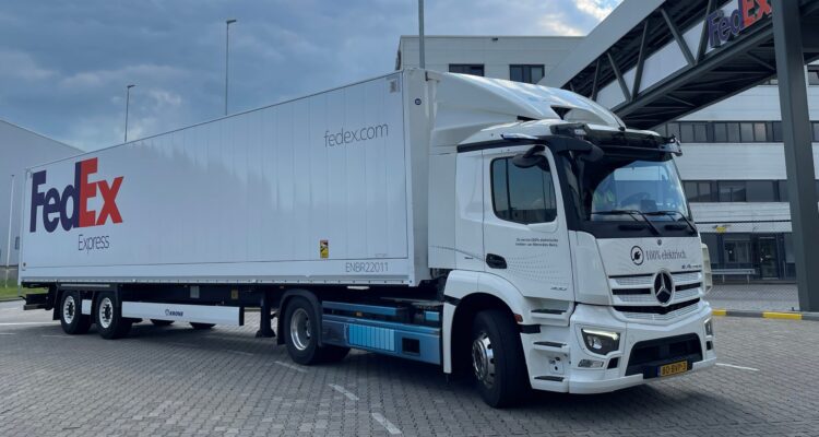 FedEx test Mercedes eActros