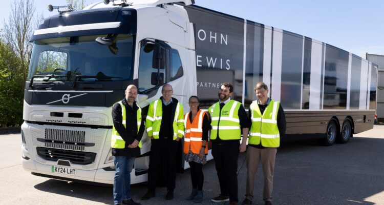 JOLT members with Volvo eHGV
