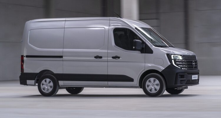 Nissan Interstar vans