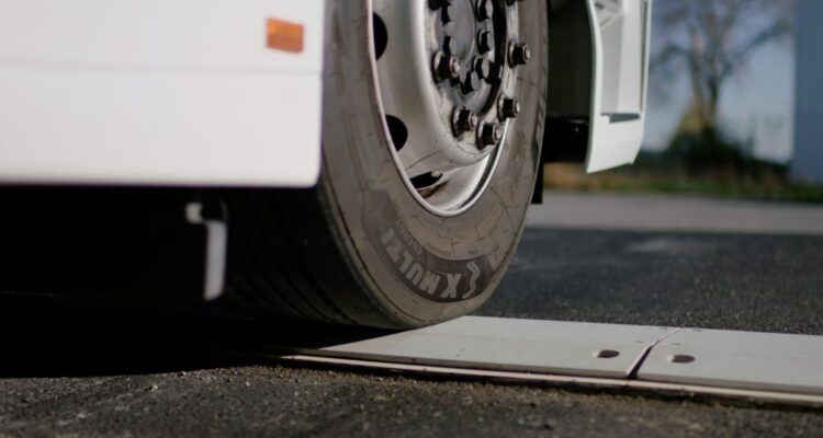 MICHELIN Connected Fleet Smart Predictive Tire