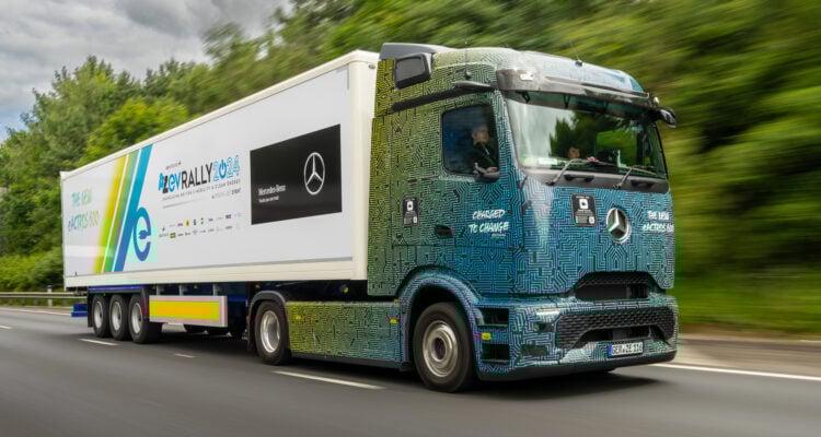 Mercedes-Benz eActros taking part in the EV Rally