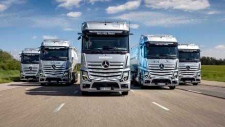 Mercedes-Benz GenH2 Truck: Start of Initial Customer Trials