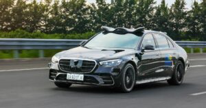Mercedes-Benz becomes first international car maker to obtain approval for Level 4 automated driving testing on urban roads and highways in Beijing