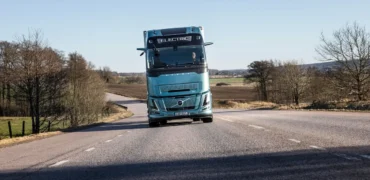 Volvo Trucks FH Electric on the road