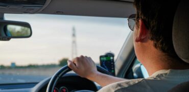 Talking and Daydreaming Top Causes of Distracted Driving