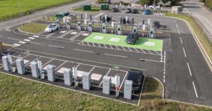 Electric car drivers to power up at InstaVolt with 100% green electricity from Octopus Energy