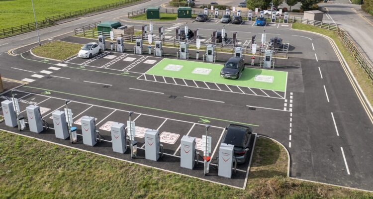 Electric car drivers to power up at InstaVolt with 100% green electricity from Octopus Energy