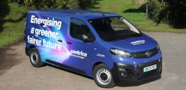 Flagship Centrica fleet van boldly promoting the company’s commitment to “Energising a Greener, Fairer Future”, with Genie Insights’ solar panel fitted to the roof