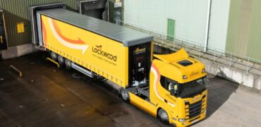Schmitz Cargobull supplies Lockwood with 50 UK-built trailers