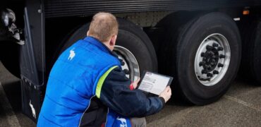 Schmitz Cargobull builds EBPMS technology into its trailers