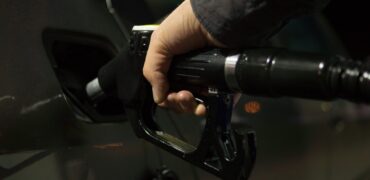Experts urge government to tackle looming fuel duty black hole