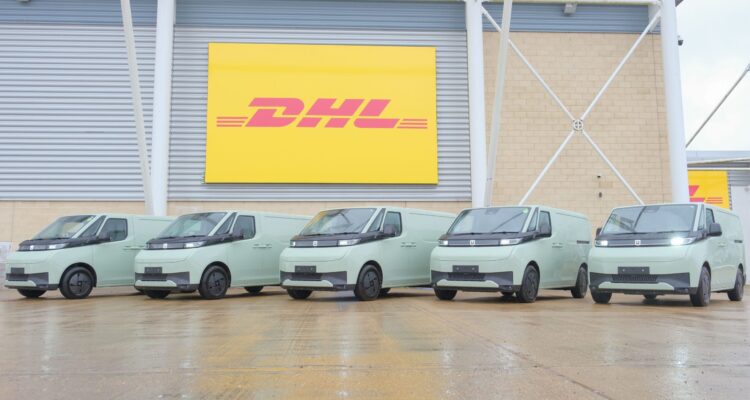 Jameel Motors UK partners with DHL for the market launch of Farizon SV