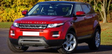 Prime Minister unveils plan to support carmakers