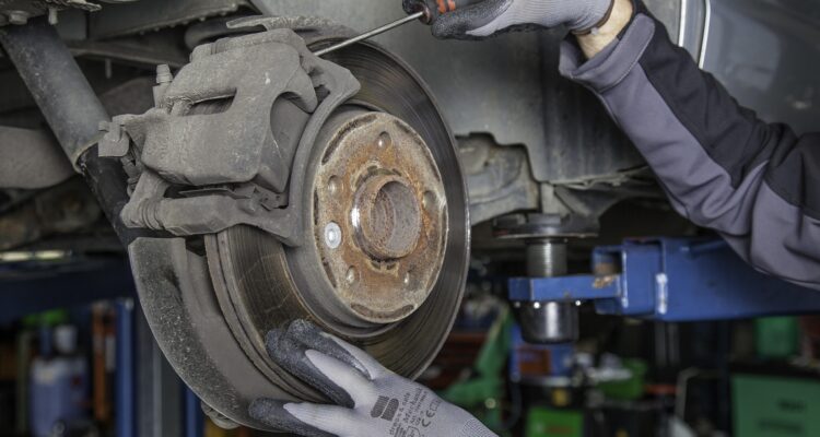 The importance of brake maintenance for fleet and transport managers