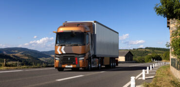 Renault Trucks Model Year 2025 to take centre stage at RTX
