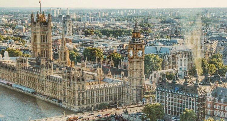 New Licence Rules for Heavier Electric Vans Introduced