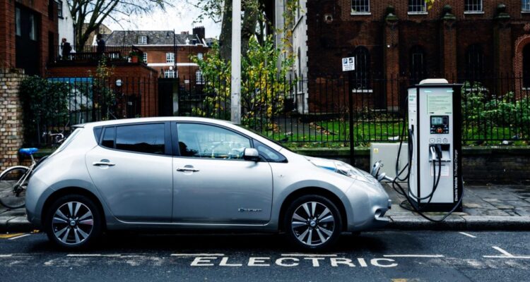 Discount of up to £3,750 on electric cars