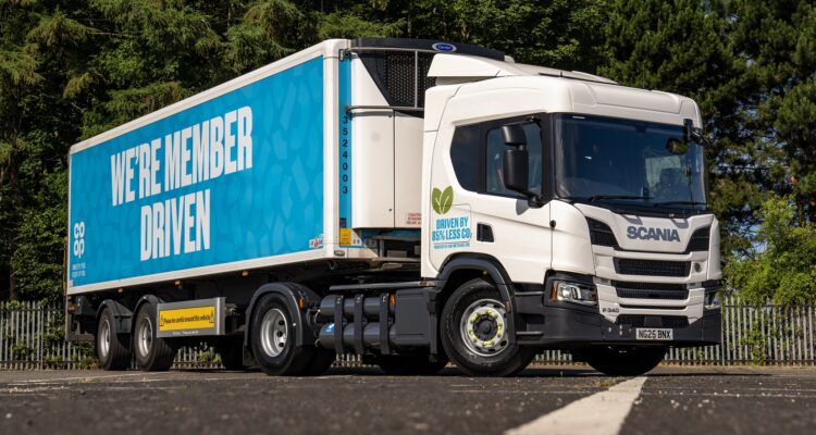 Co-op takes delivery of 30 new Scania CNG tractor units